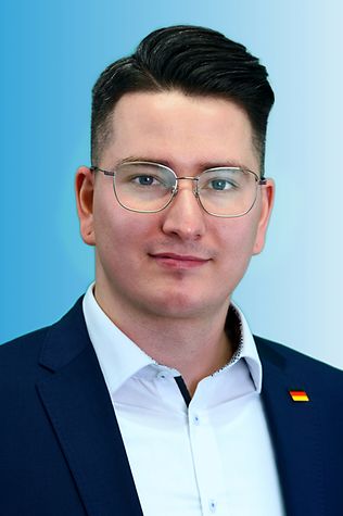 Bastian Treuheit