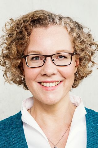Julia Verlinden